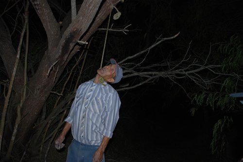 Agricultor Ahorcado en Villa Trina